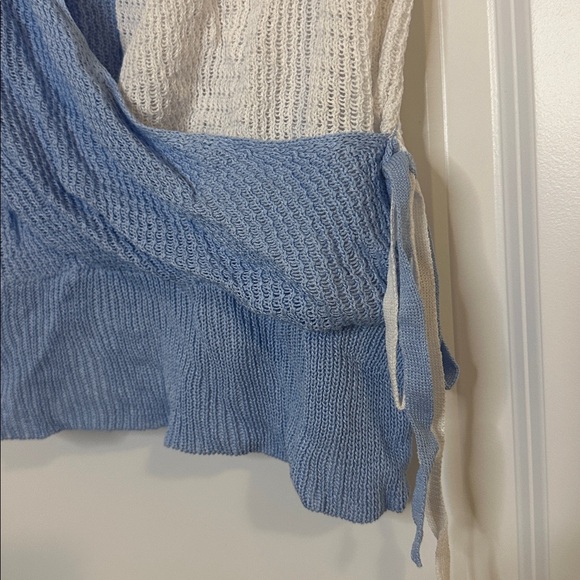 Fine Knit Color Blocking Sleeveless V-Neck Loose Relaxed Fit Wrap Top - Picture 4 of 6